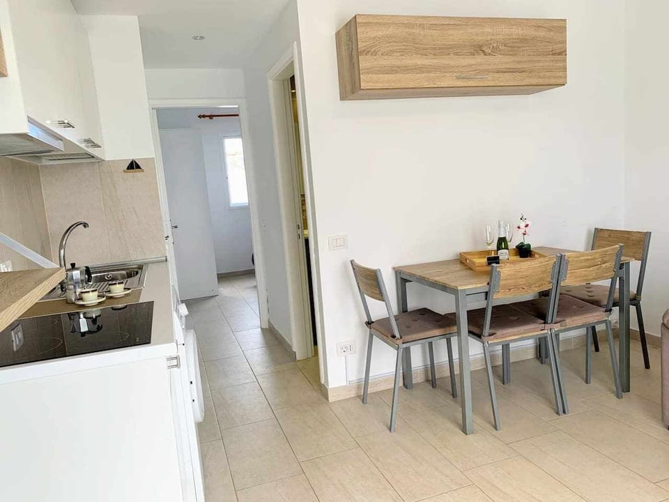 Kitchen or kitchenette,Living room,Photo of the whole room