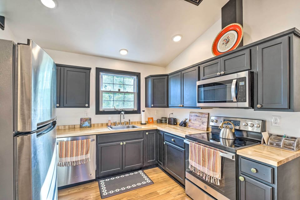 Kitchen | Stainless Steel Appliances | Tea Kettle