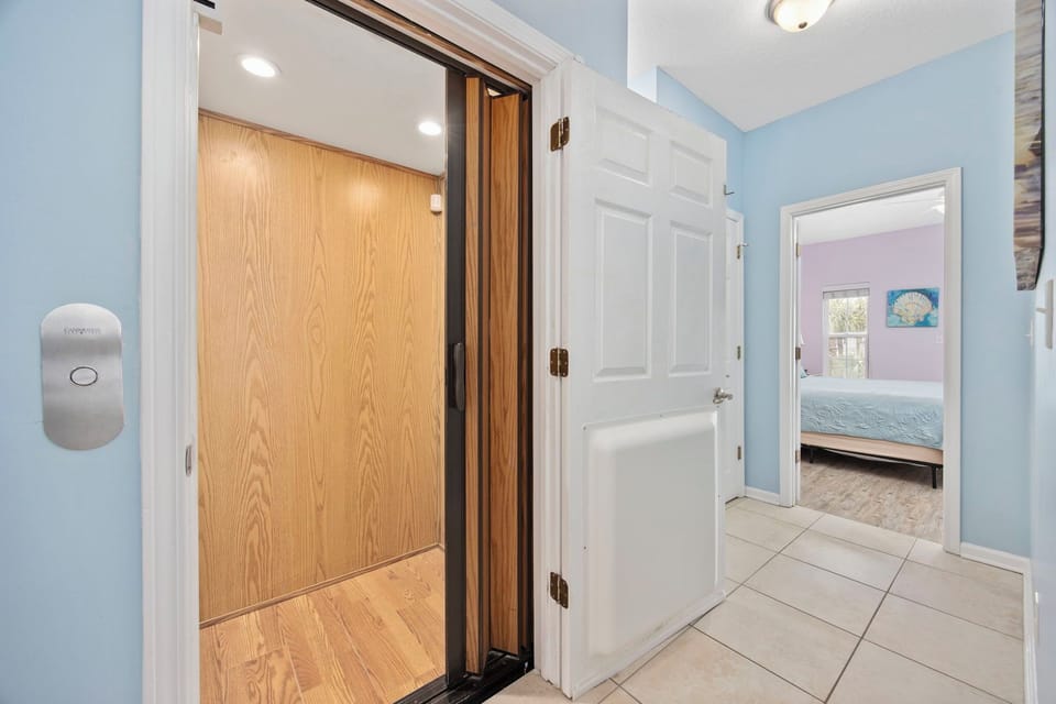 Elevator to all floors except top (use stairs)