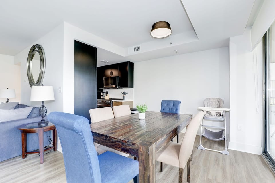 6 seater dining area