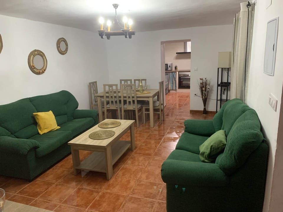 Living room / Dinning room (1)