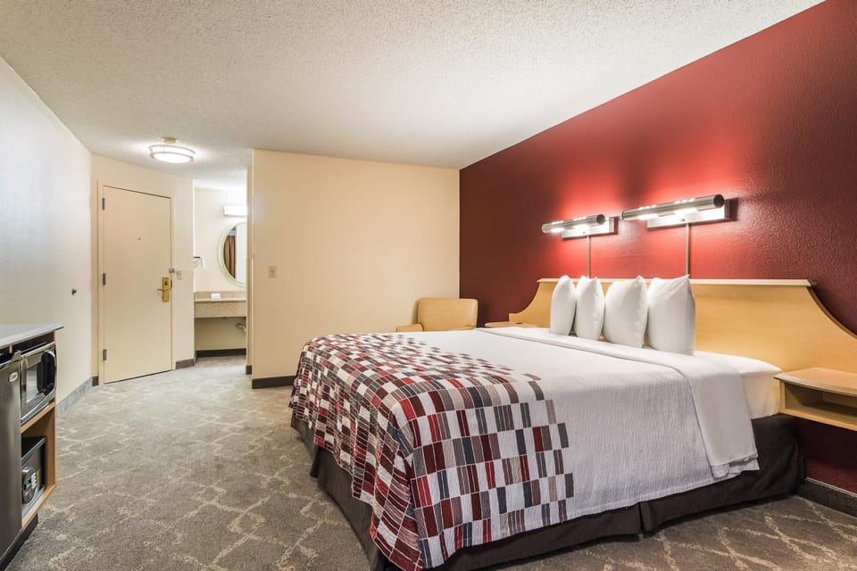 Comfortable unit w/ King size bed