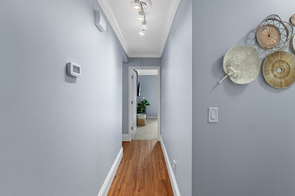 Split bedrooms for privacy