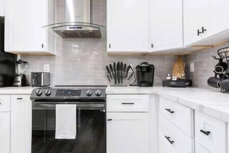 Stainless steel appliances and every comfort of home. Keurig coffee maker, blender, toaster, electri