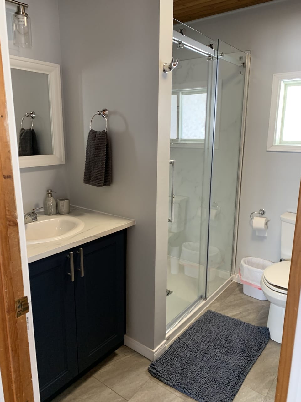 Bathroom/Salle de bain 