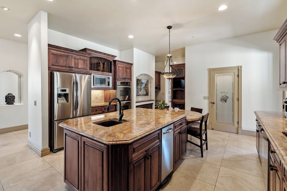 Kitchen (2)