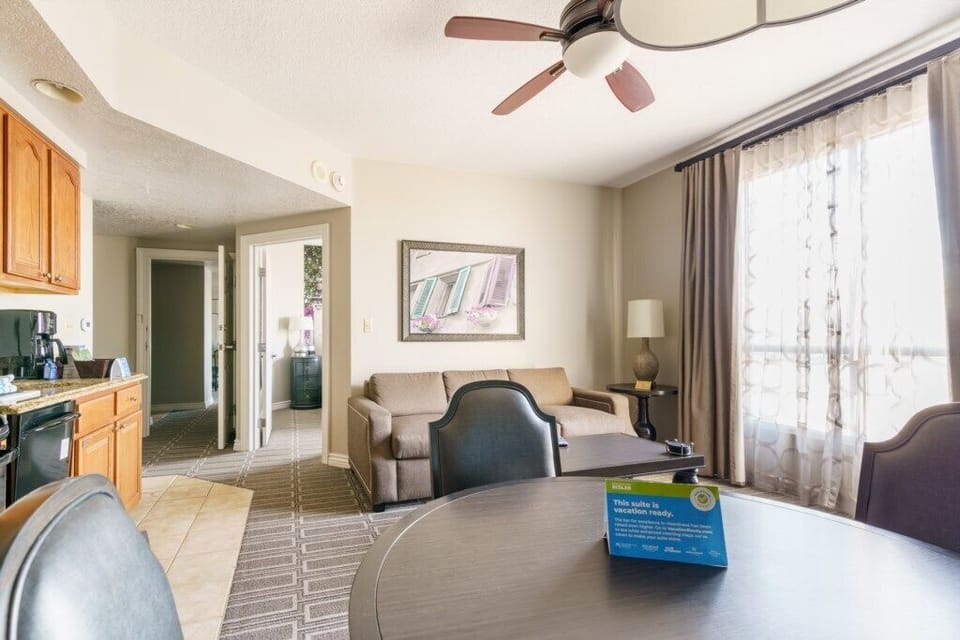 15granddesert2bedroom-livingarea(6)