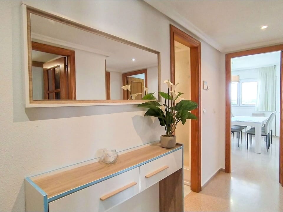 Mirror, Plant, Building, Furniture, Property, Flowerpot, Cabinetry, Houseplant, Interior Design, Table