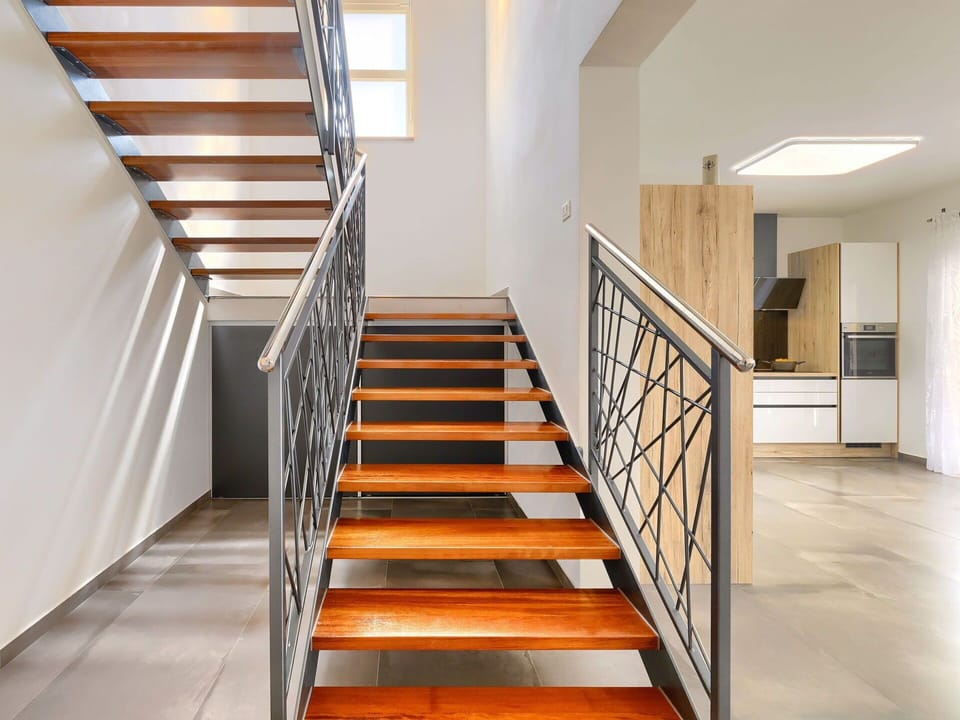 Property, Stairs, Wood, Interior Design, Hall, Flooring, Floor, Line, Wall