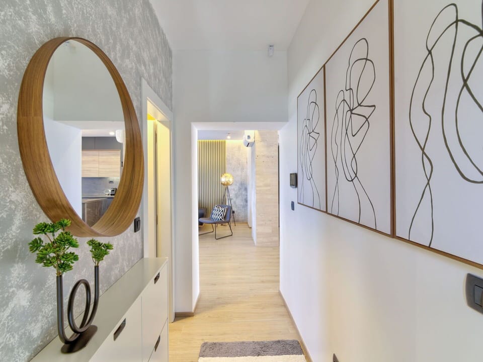 Water, Sky, Property, Plant, Azure, Swimming Pool, Tree, Leisure, Shade, Building