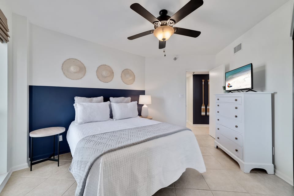 Guest bedroom