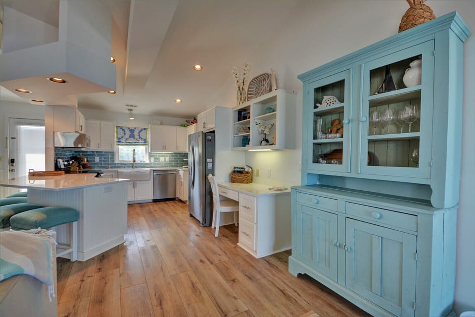 Kitchen and Desk Area