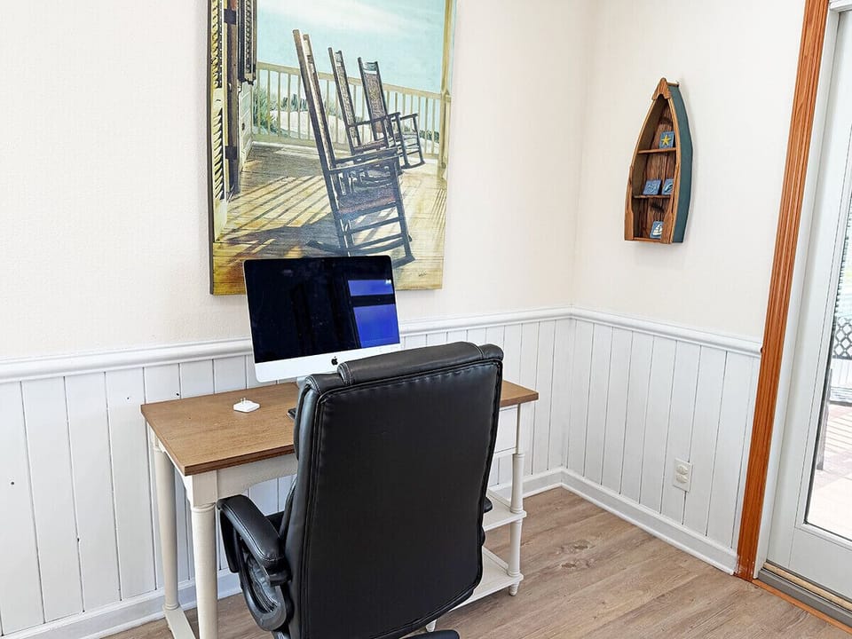 Desk 2026