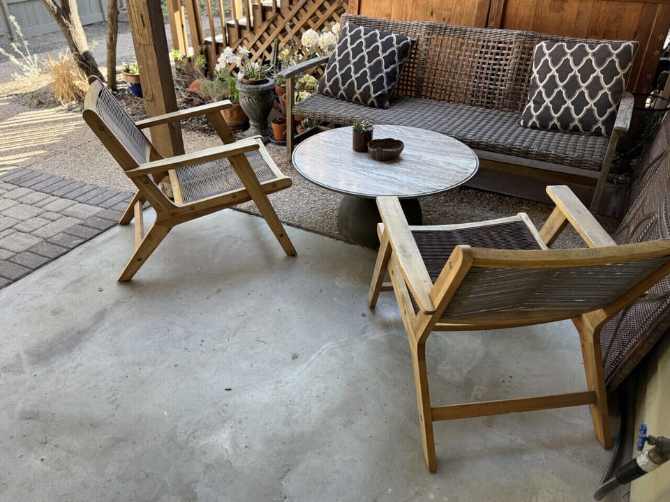 Entry patio