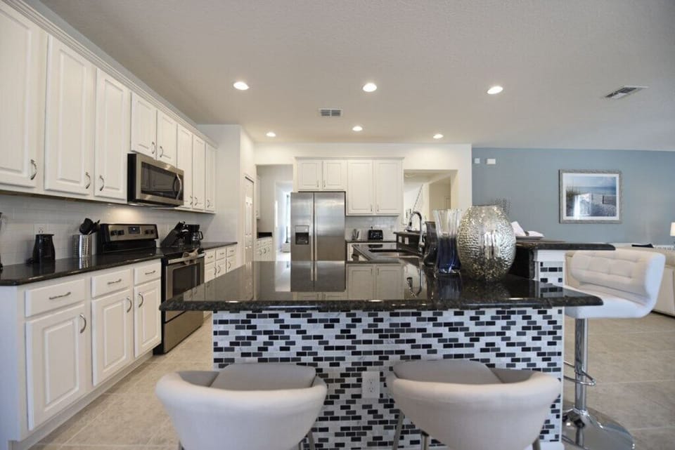 Whip up wonders: Our kitchen, where recipes come to life!