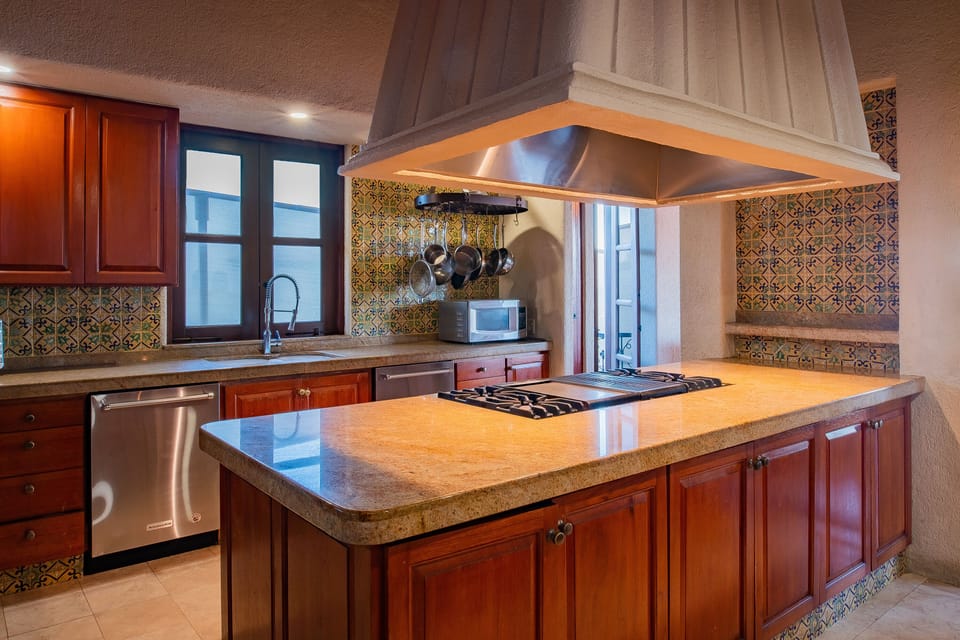 Fully equipped kitchen