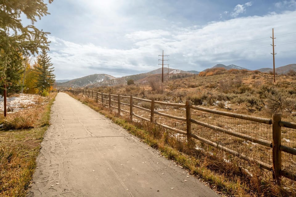 Access to beautiful scenic walking/biking trails just behind the building