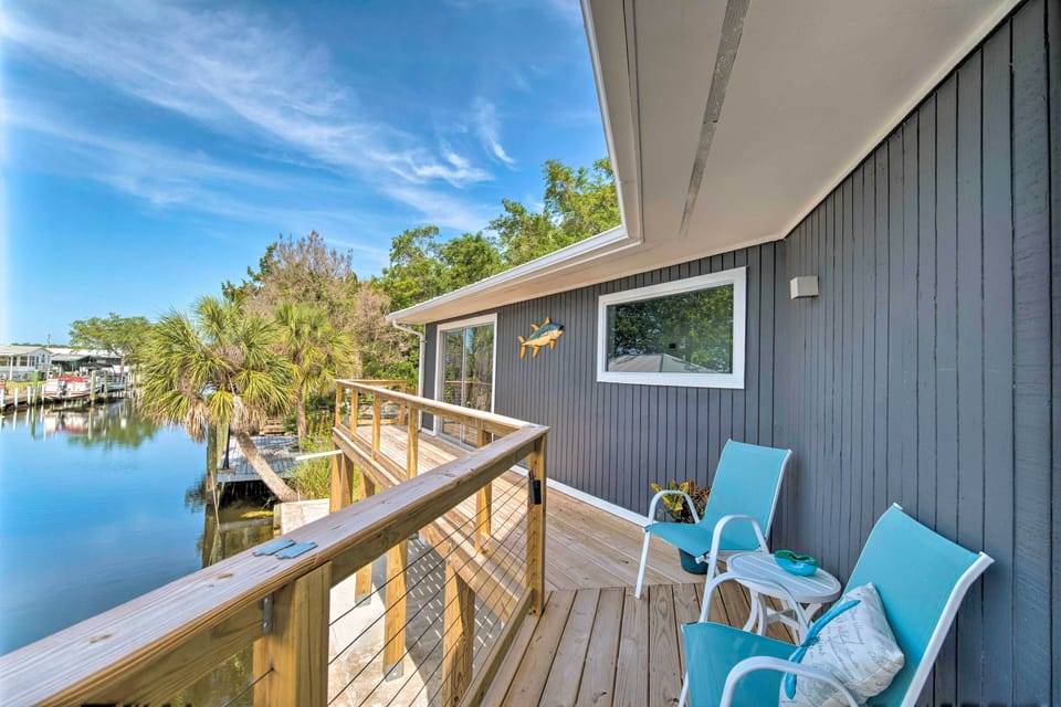 Homosassa Vacation Rental | 3BR | 2BA | Stairs Required to Enter | 1,860 Sq Ft