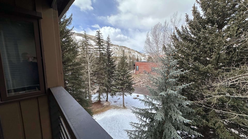 View to Simba from the bedroom with the Queen bed