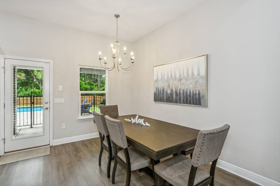 Dining table for 6 is the perfect spot for family game night