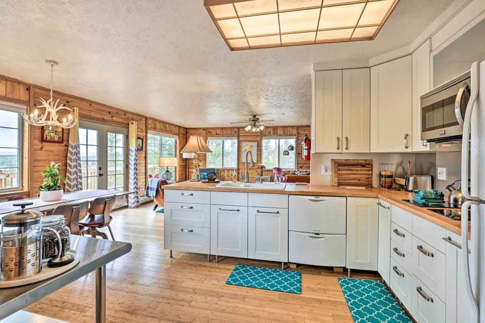Fully Equipped Kitchen | Spices
