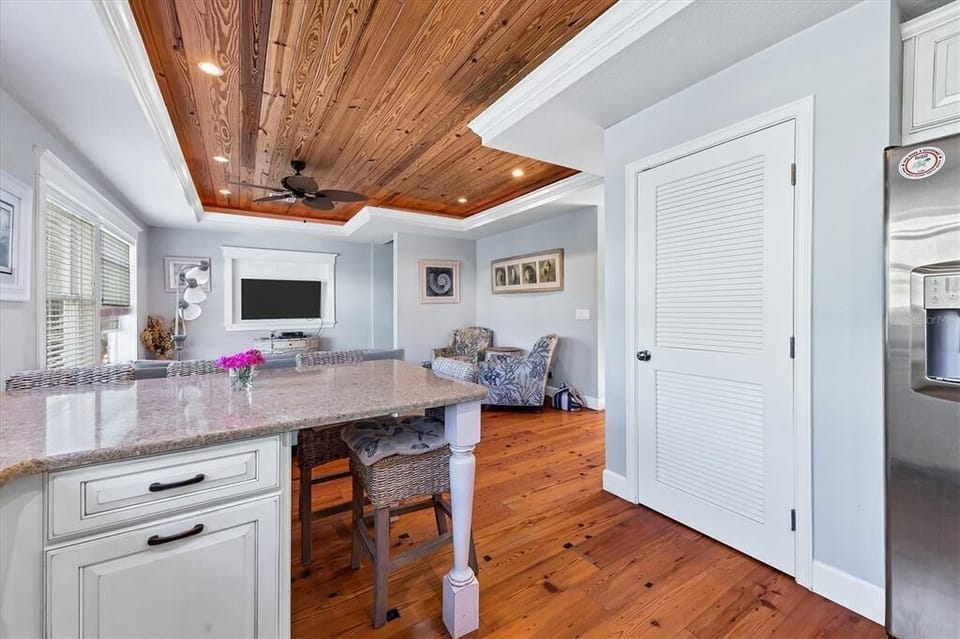 Island seating