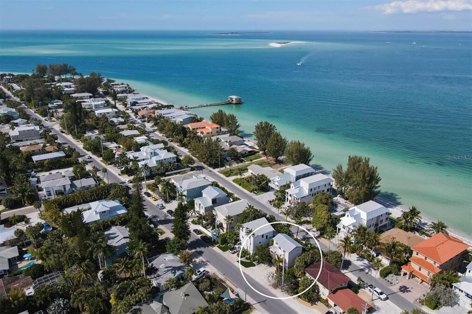 So close to the water and Bay beach