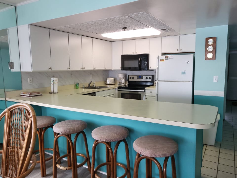 Breakfast bar