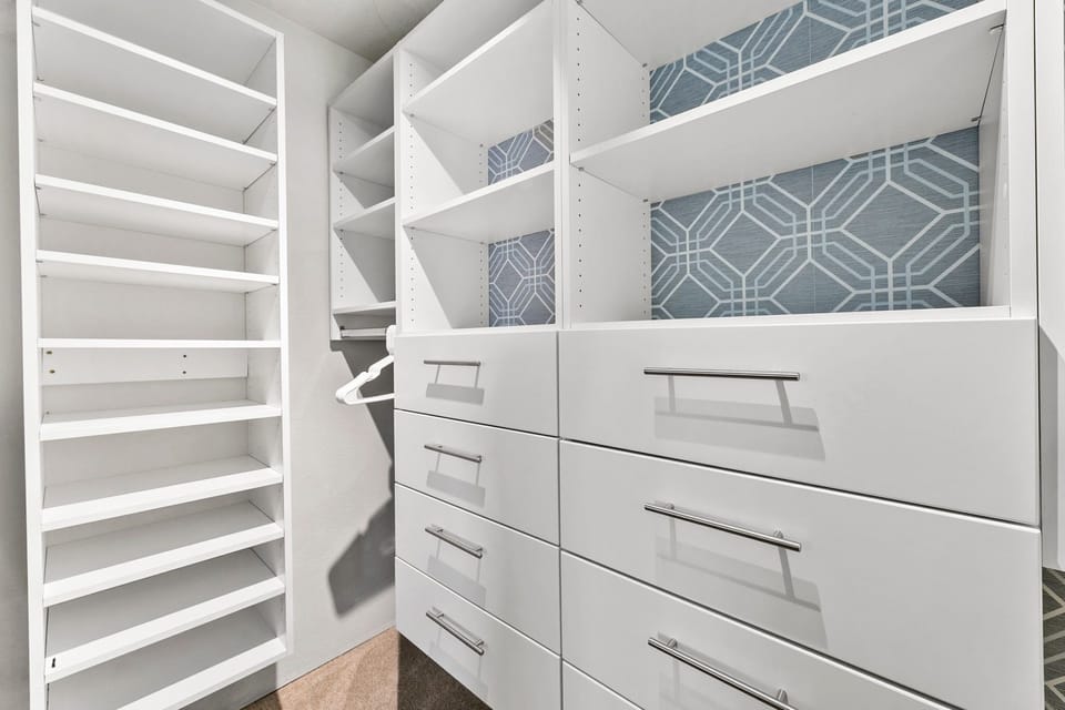 Bedroom 1 | Walk-in Closet