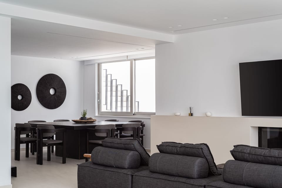 Living Room / Dining Area