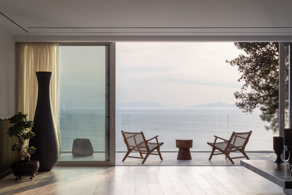 Balcony / Sea View