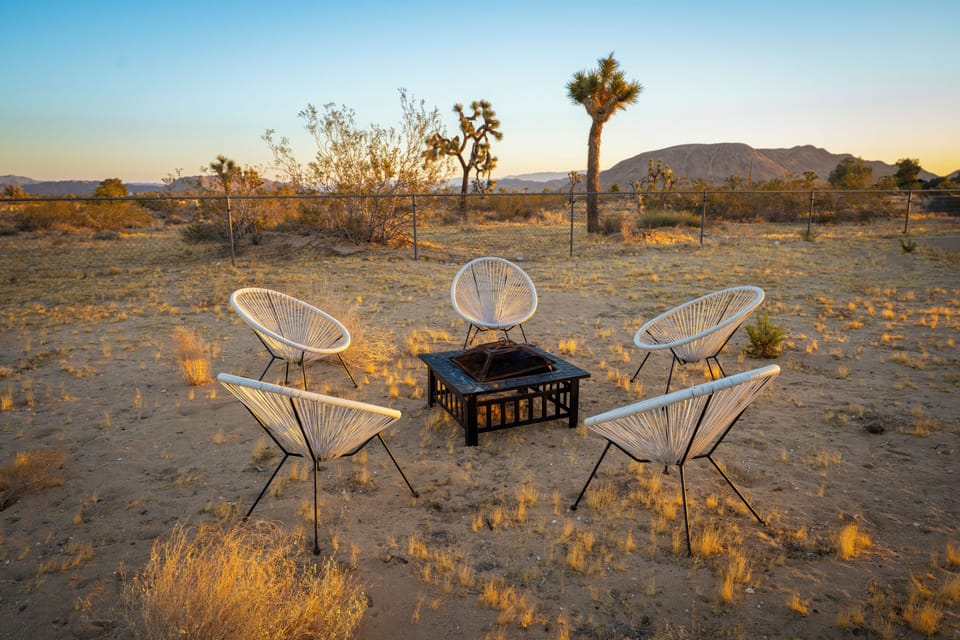 Desert Oasis: Firepit, Stars, 5 Acres, Joshua Trees House in Southern California