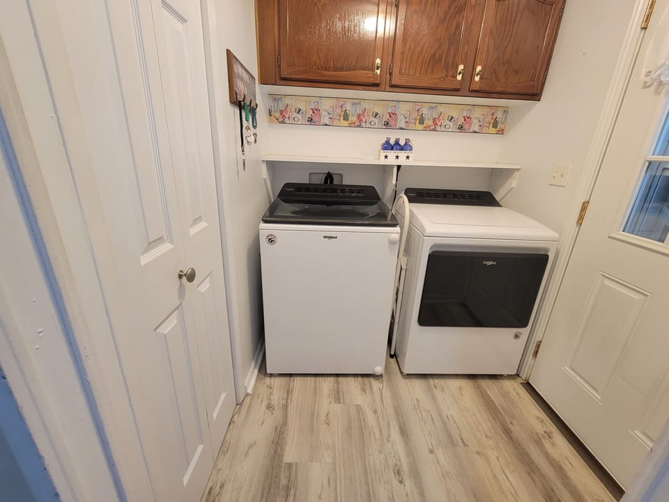 Washer/Dryer and Pantry