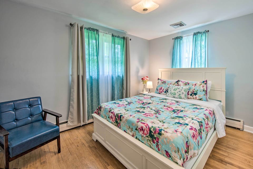 Bedroom 4 | Main Level | Queen Bed