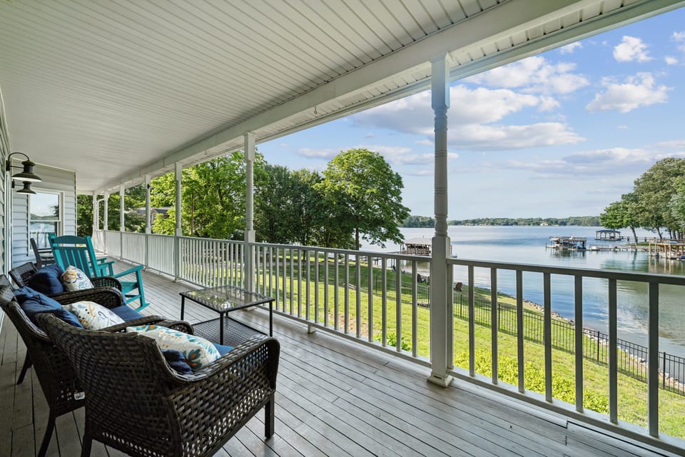 Lakeside Main Level Deck