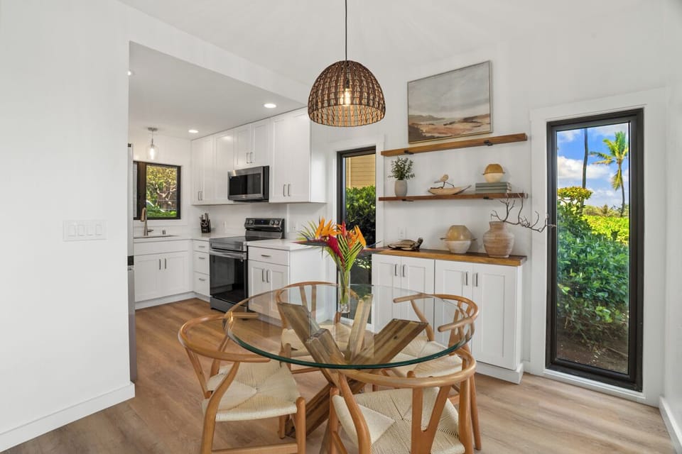 Beautiful breakfast nook
