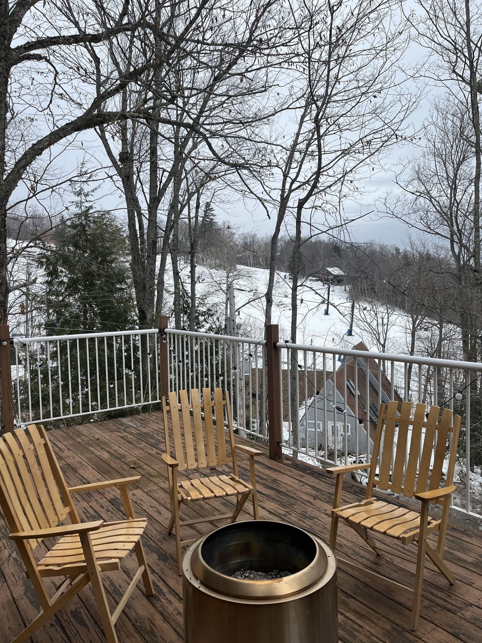 Access to deck, views of the slopes, solo stove available