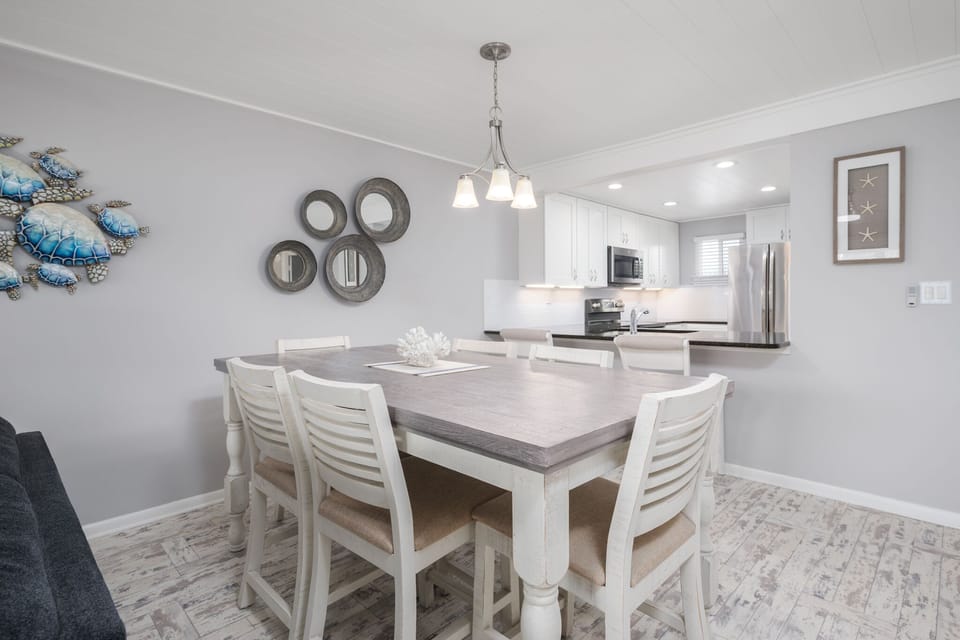 Dining Table - Seating for 8