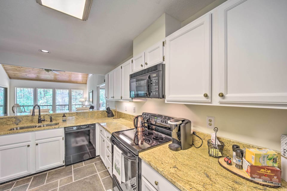Kitchen | Complimentary Spices