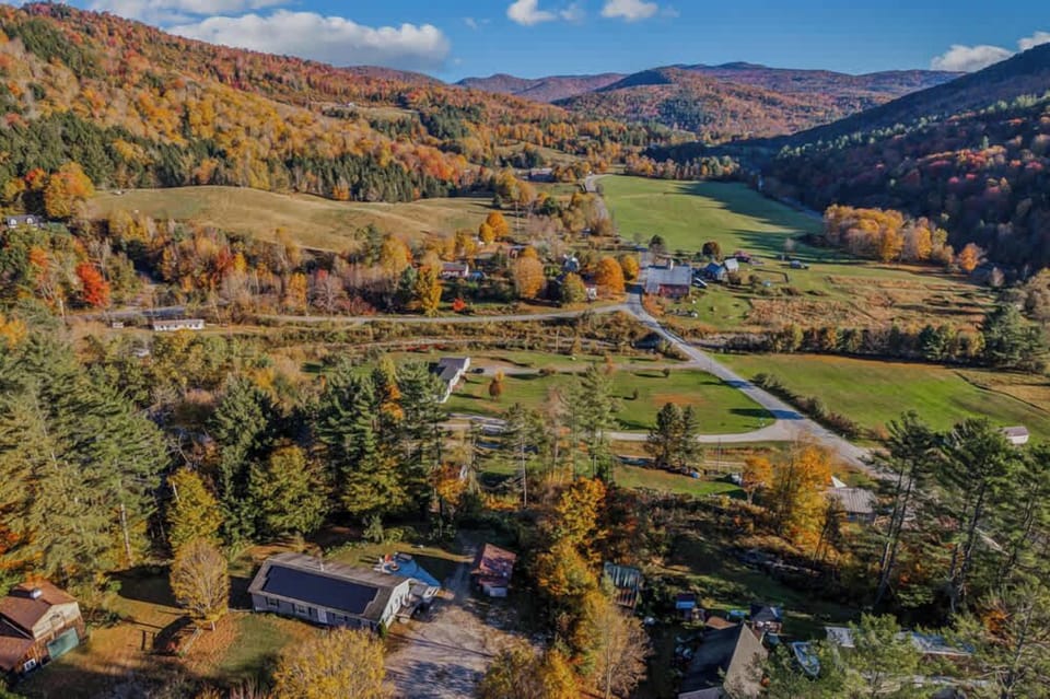 Fall foliage at Blueberry Hill Escape!