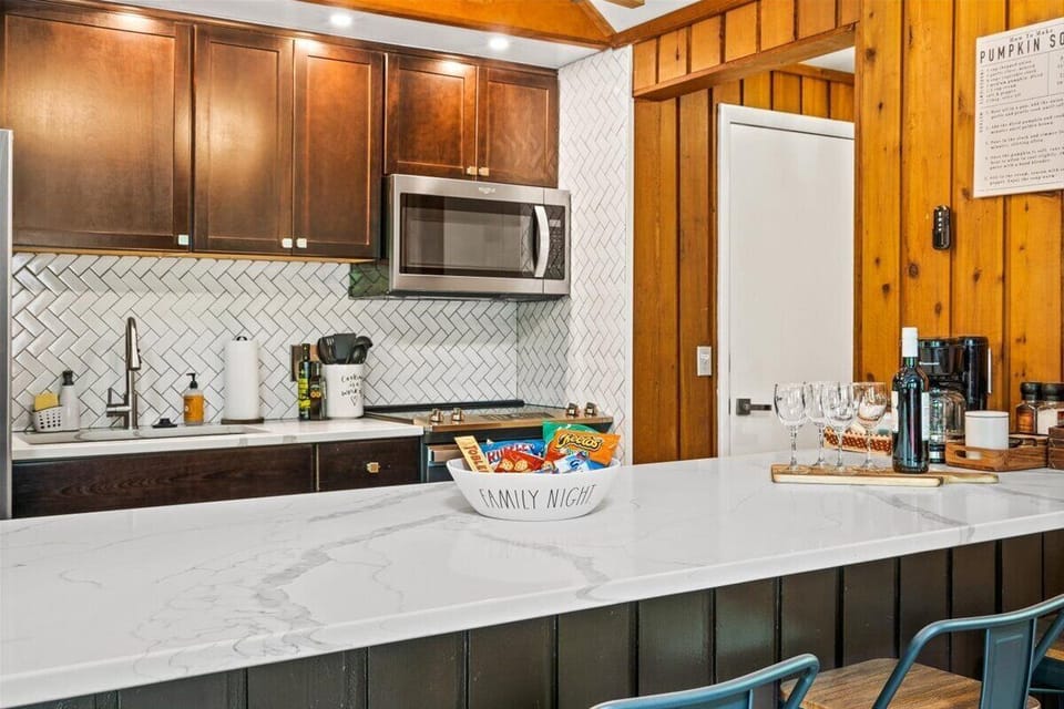 Full size modern appliances