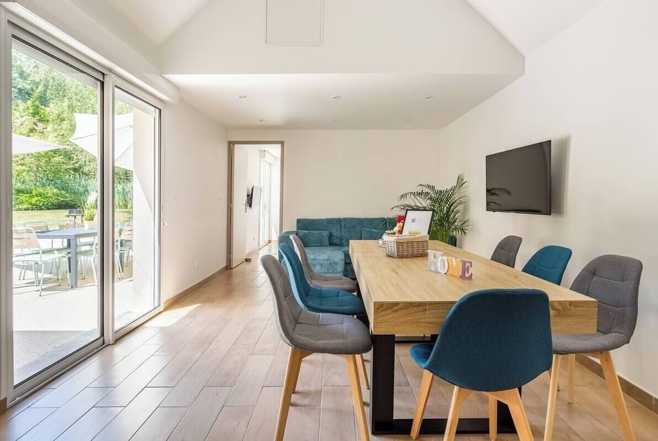 espace salle à manger, salon, cuisine (3)