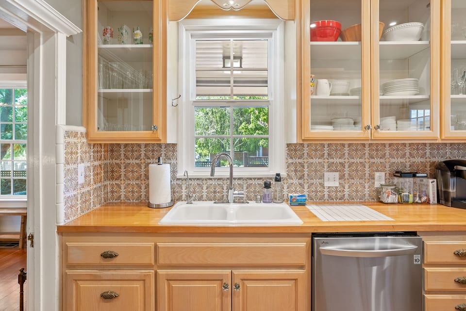 Kitchen. Our 5-Star Coffee Program provides you with ground c