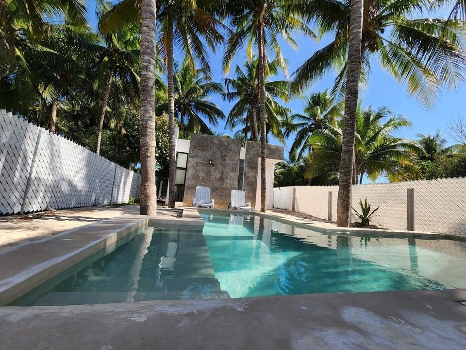 Private pool