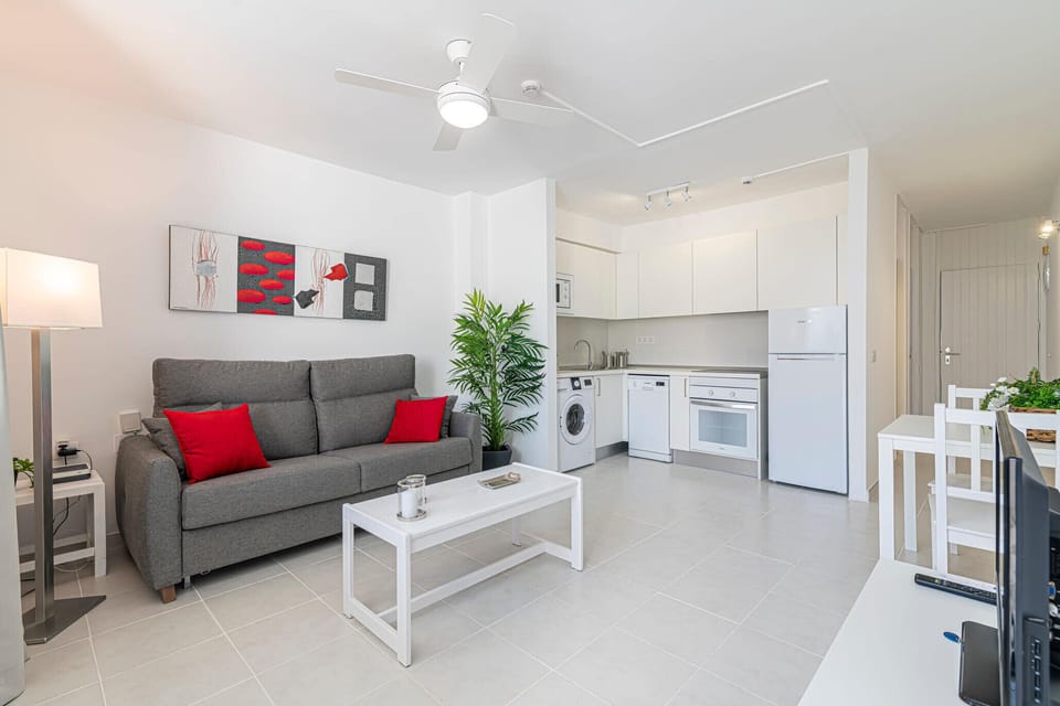 Enjoy the spaciousness of this 485 ft² apartment.