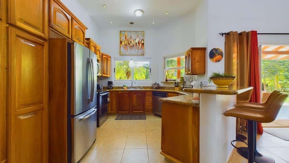 Fully equipped kitchen