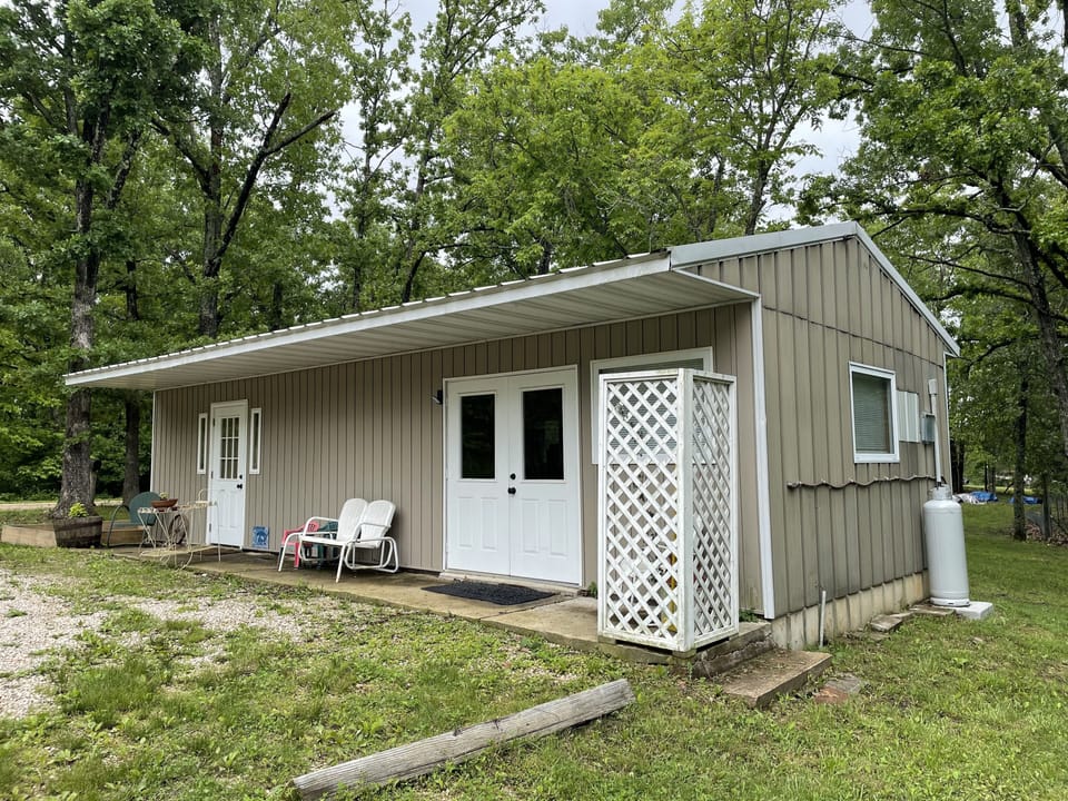 Parking right at the entry