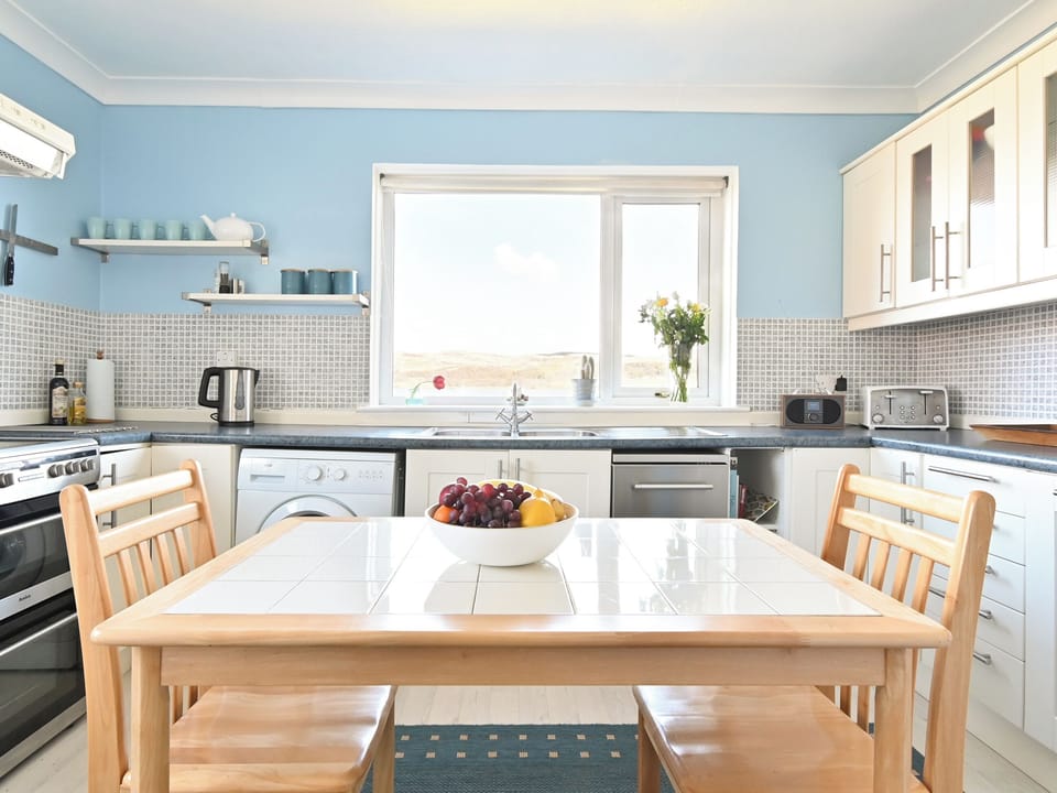 Kitchen/diner | Taigh An Uillt, Kames, near Tighnabruaich