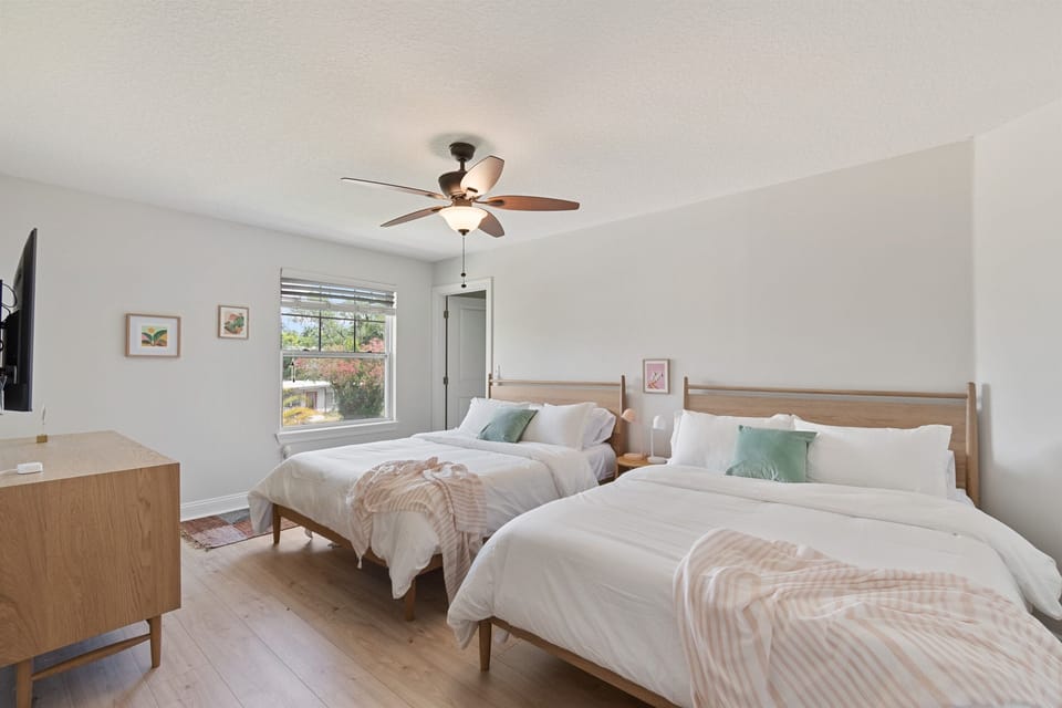 Guest Bedroom 3: two queen beds and smart TV