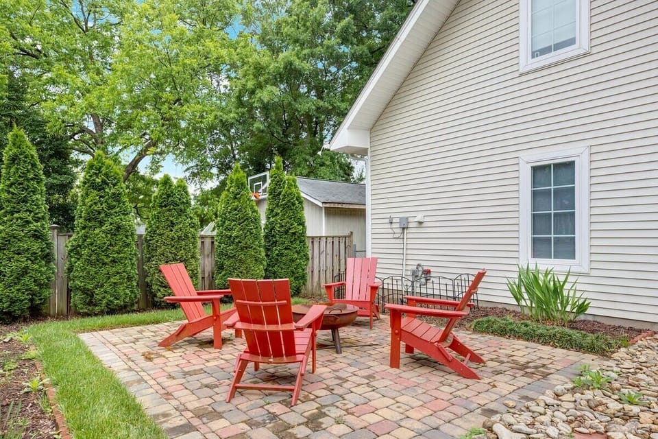 Great outdoor patio with fire pit